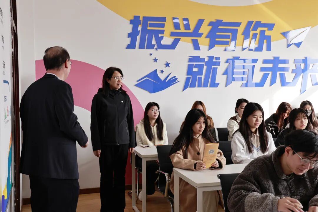 2176d8048a82415e92a3e4e9a6d569a5.jpg 2176d8048a82415e92a3e4e9a6d569a5.jpg