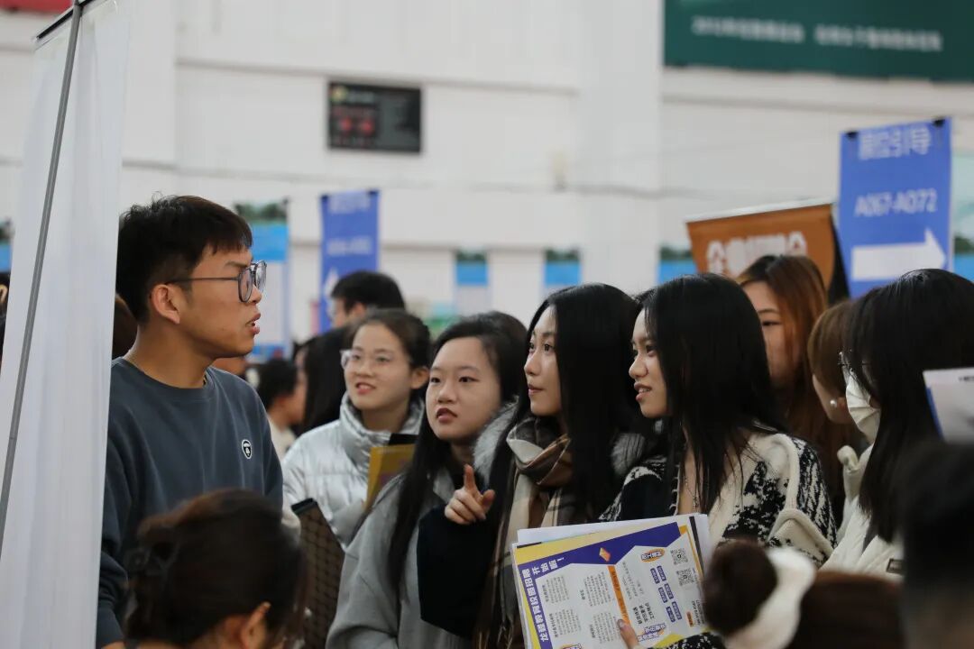 c05d1364262942a2a811b0900bf058ef.jpg c05d1364262942a2a811b0900bf058ef.jpg